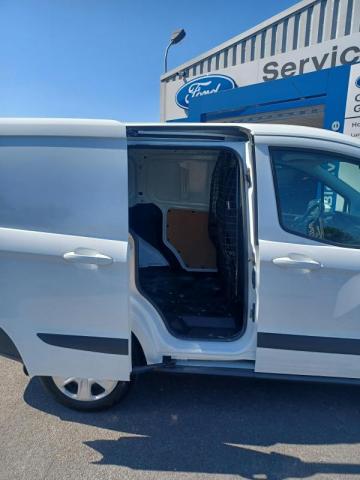Ford Transit Courier image 7