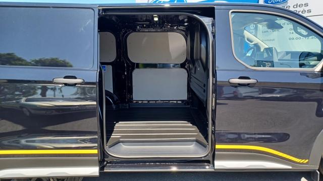 Ford Transit Custom image 2