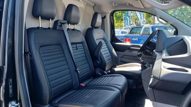 Ford Transit Custom image 5