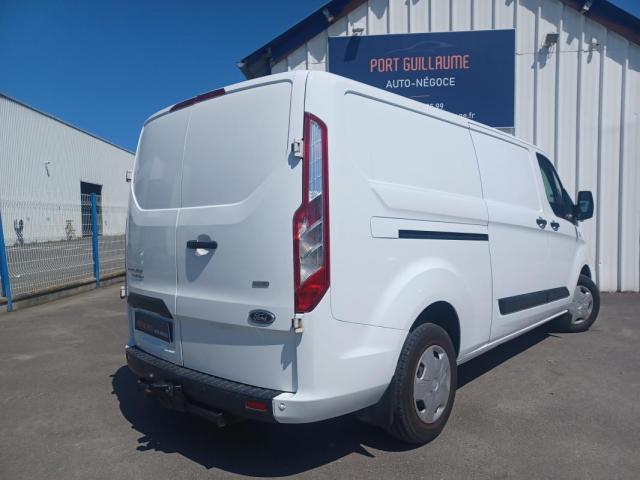 Ford Transit Custom image 3