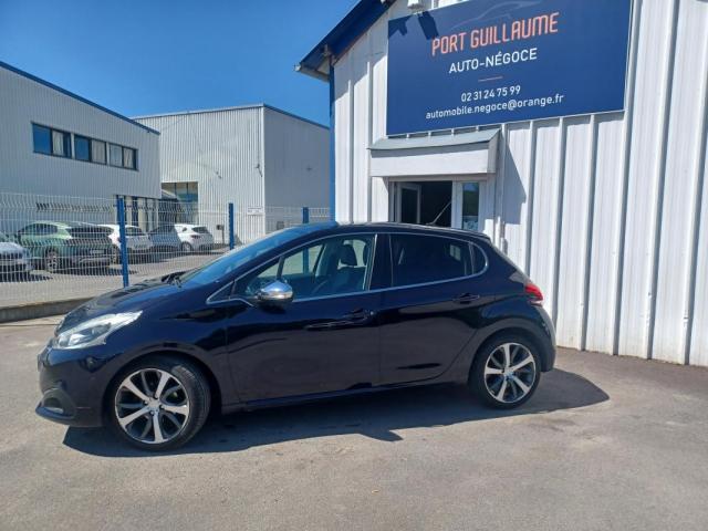 Peugeot 208 image 9