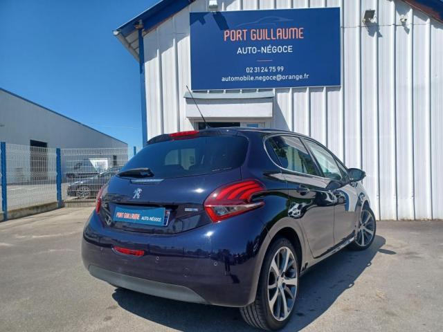 Peugeot 208 image 2