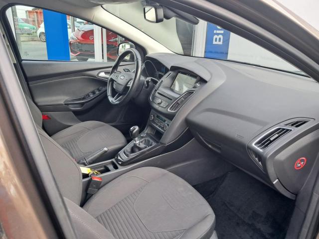 Ford Focus image 9