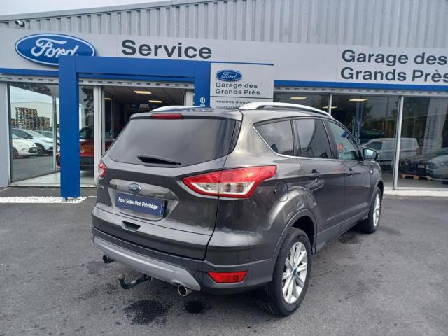 Ford Kuga image 2