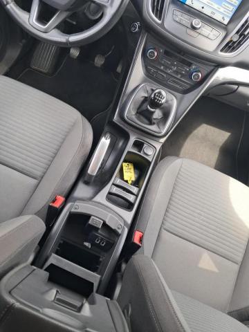 Ford C-Max image 8