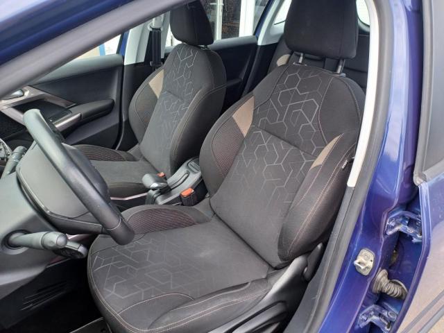 Peugeot 2008 image 7