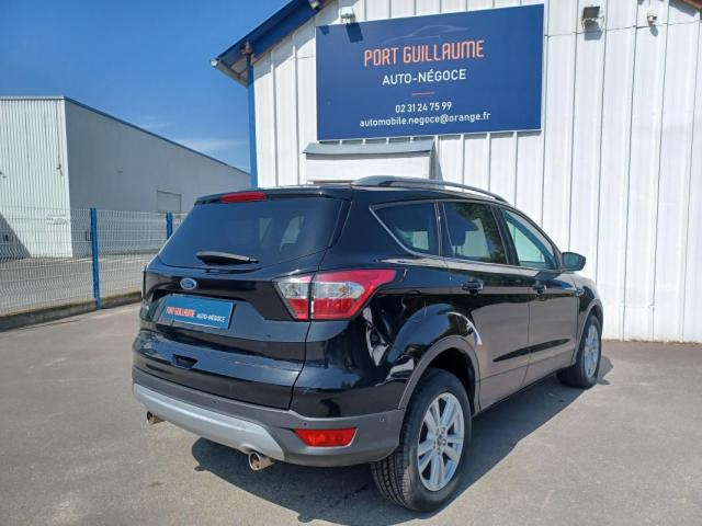 Ford Kuga image 3
