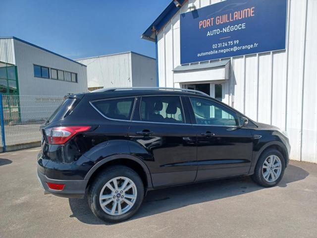 Ford Kuga image 6