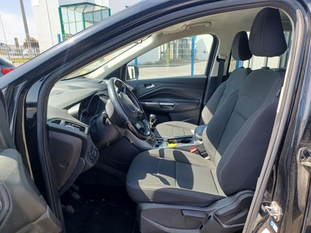 Ford Kuga image 1