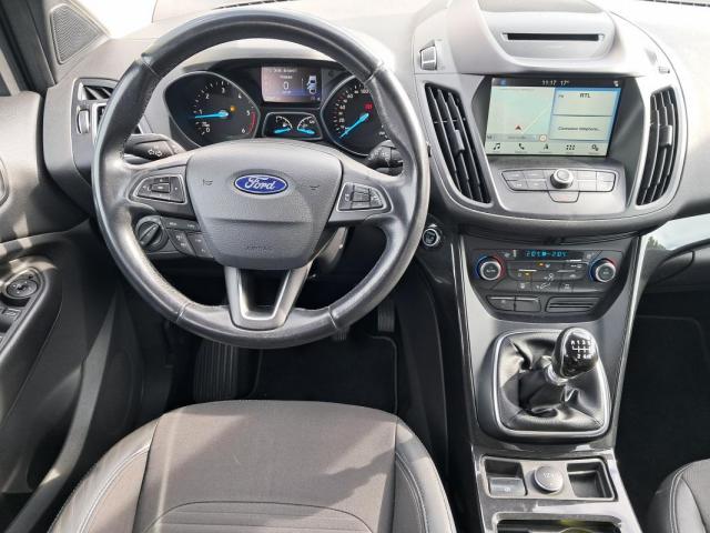 Ford Kuga image 4