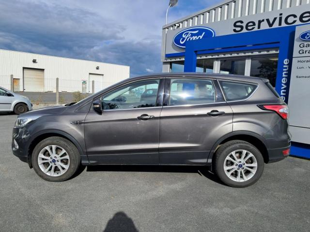 Ford Kuga image 9