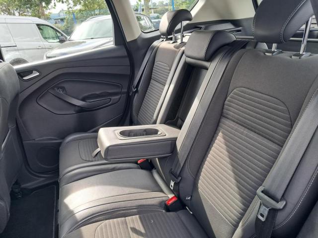 Ford Kuga image 6