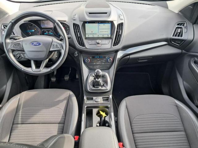 Ford Kuga image 3