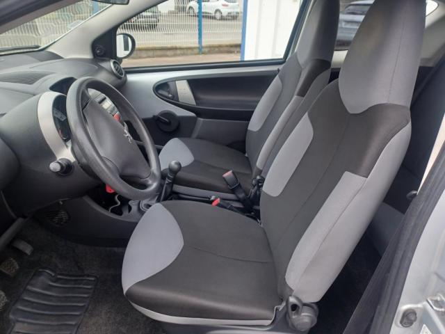 Peugeot 107 image 6