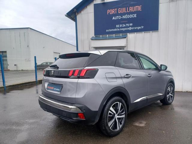 Peugeot 3008 image 2