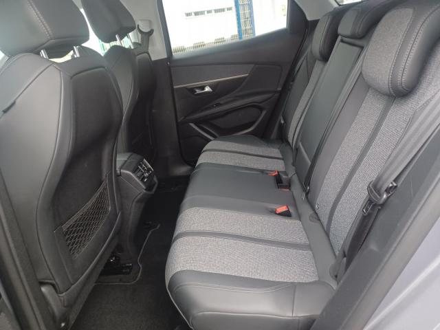 Peugeot 3008 image 8