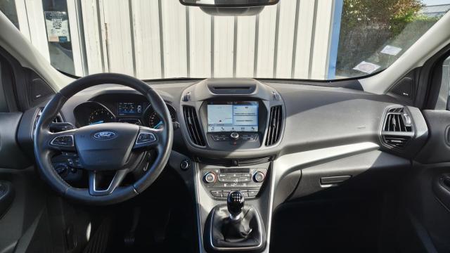 Ford Kuga image 7