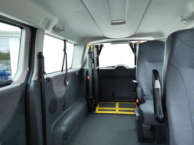 Citroen Jumpy image 7