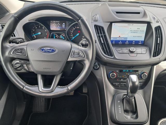 Ford Kuga image 6