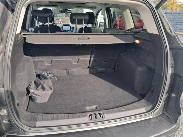 Ford Kuga image 5
