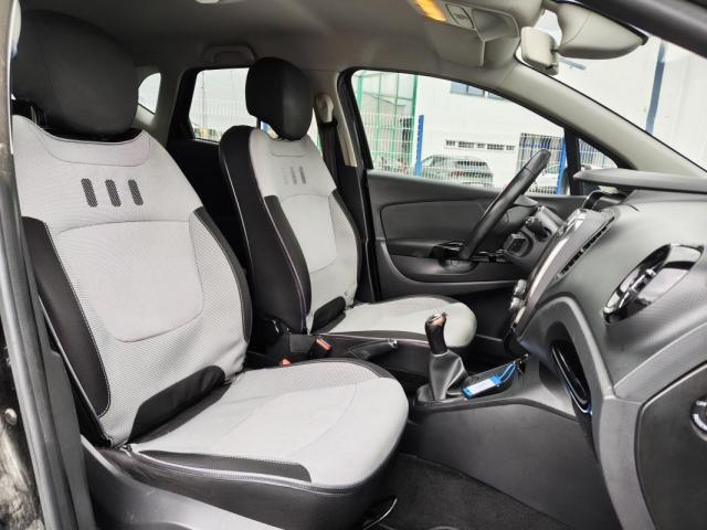 Renault Captur image 2