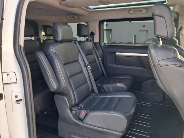 Opel Zafira Life image 1