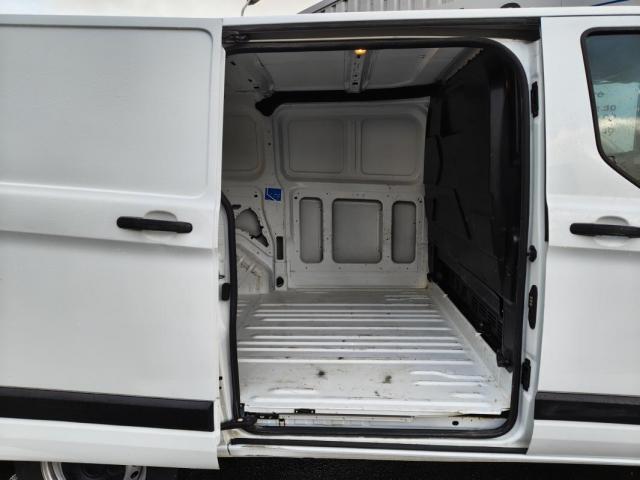 Ford Transit Custom image 6