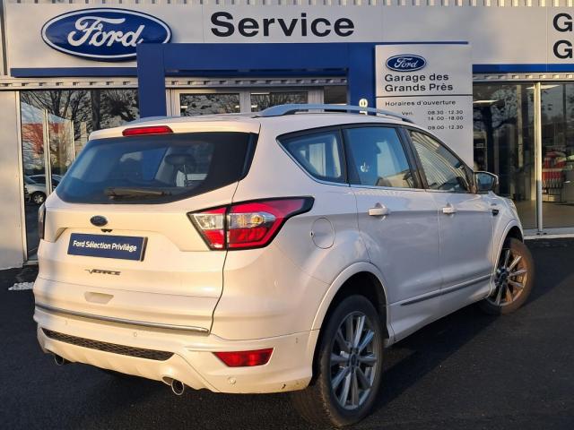 Ford Kuga image 3