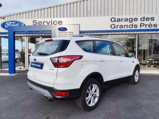 Ford Kuga image 6