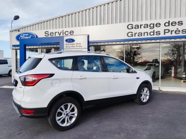 Ford Kuga image 2