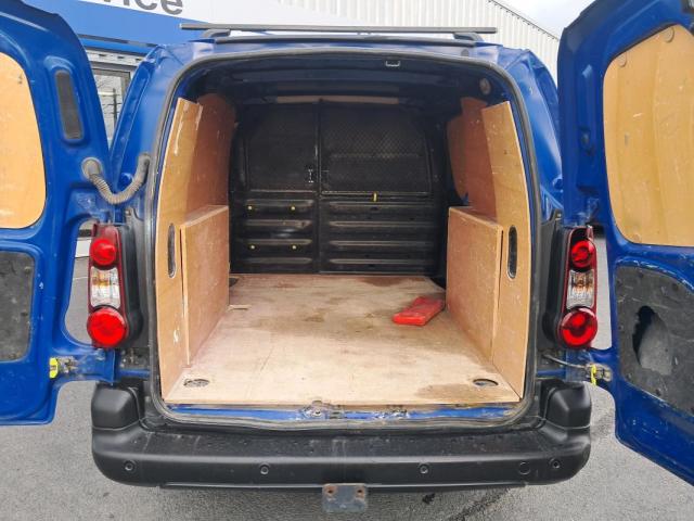 Peugeot Partner image 1