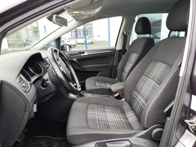 Volkswagen Golf Sportsvan image 2
