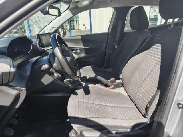 Peugeot 2008 image 6