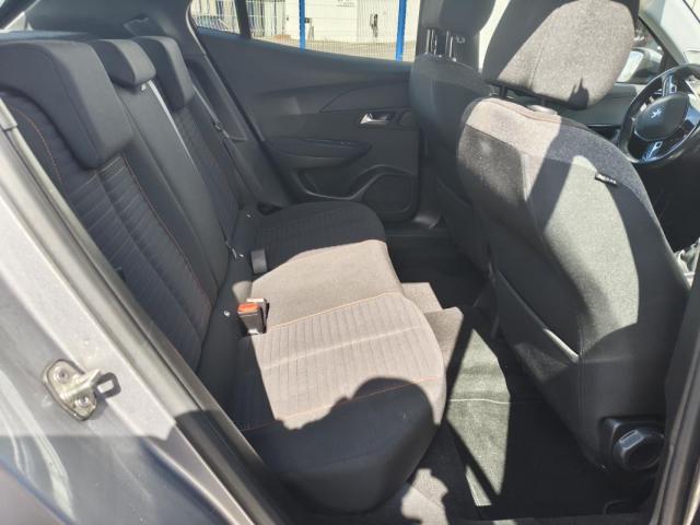 Peugeot 2008 image 7