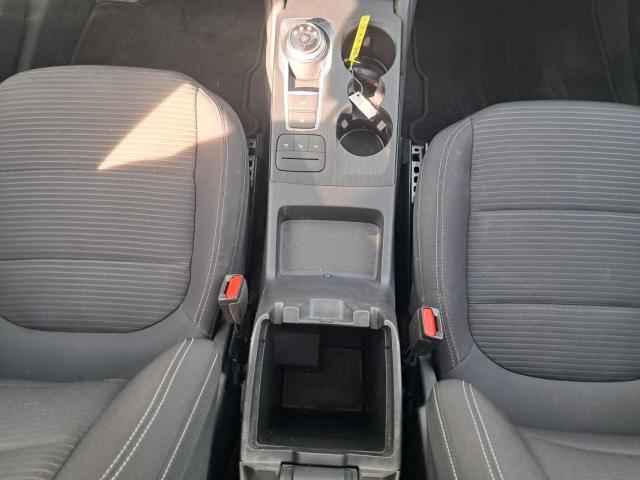 Ford Kuga image 6
