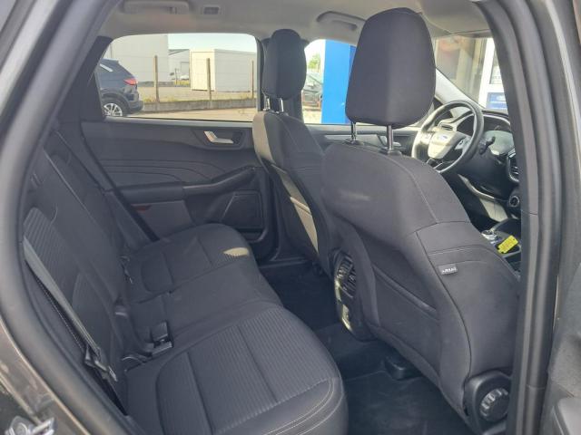 Ford Kuga image 7