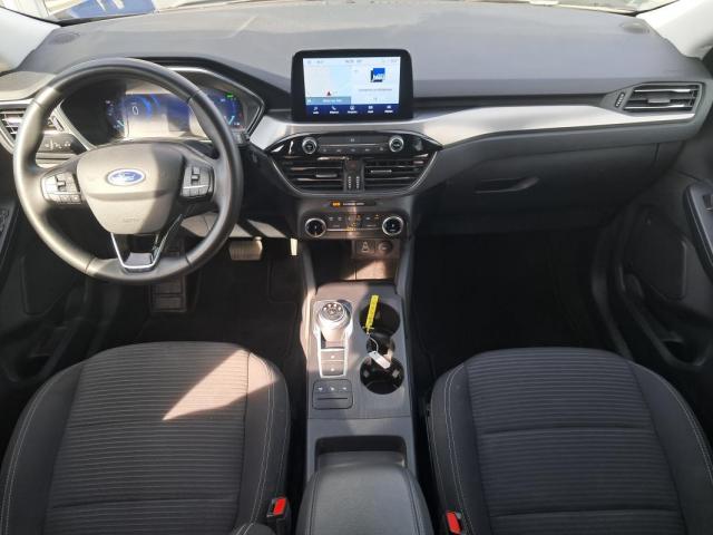 Ford Kuga image 9