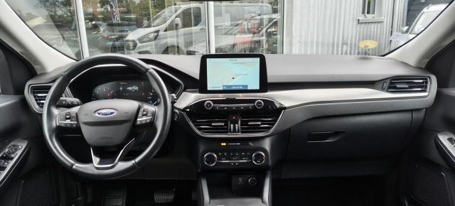Ford Kuga image 4