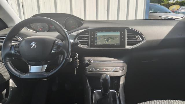 Peugeot 308 image 8
