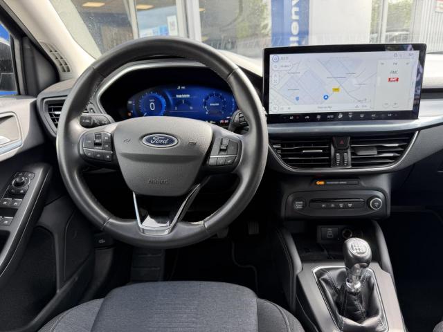 Ford Focus image 8
