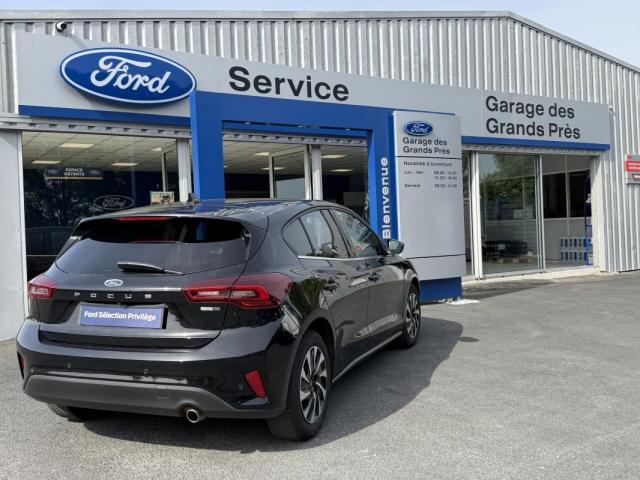 Ford Focus image 8