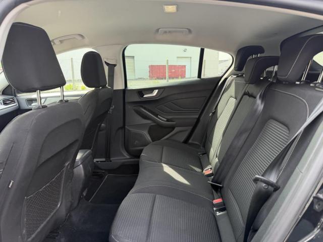 Ford Focus image 7
