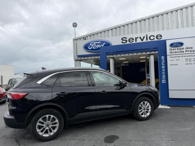 Ford Kuga image 1
