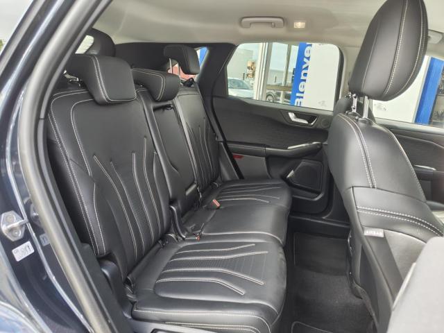Ford Kuga image 5