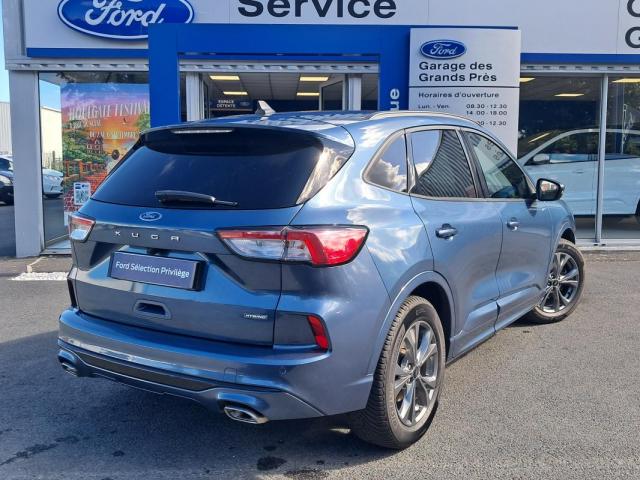 Ford Kuga image 6