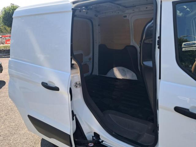 Ford Transit Connect image 8