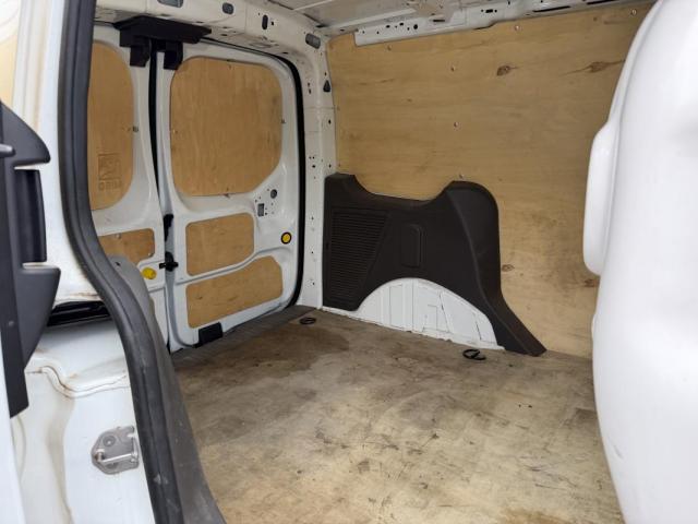 Ford Transit Courier image 4