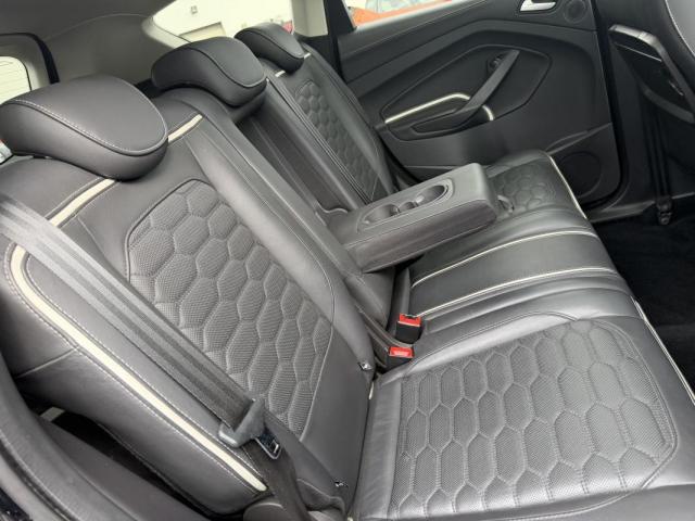 Ford Kuga image 1