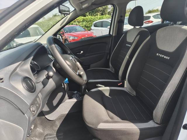 Dacia Sandero Ii image 2