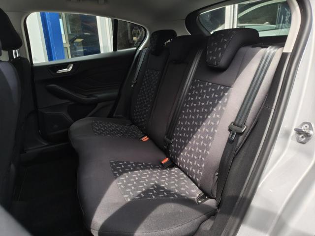 Ford Focus image 5